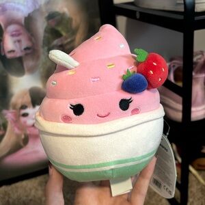 NWT Angelica Squishmallow